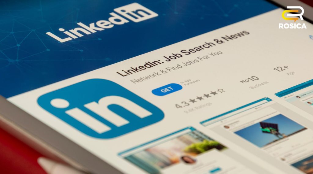 A smart device with the LinkedIn app in Appstore.
